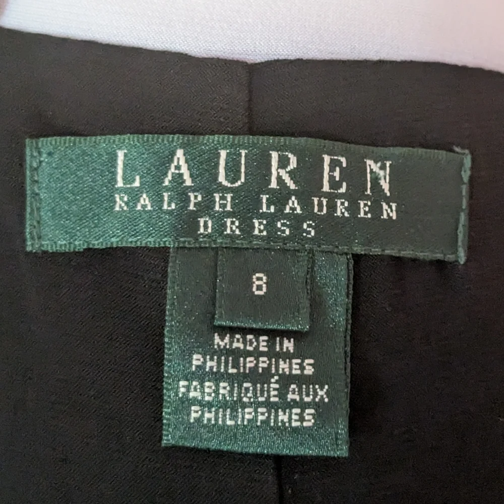 black dress - Picture 4 of 4